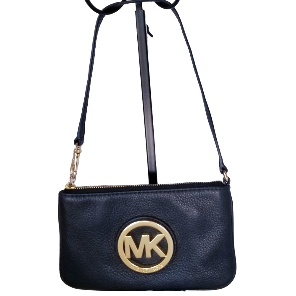 MICHAEL KORS Shoulder Bag/Wristlet Wallet Pebble Leather W Round Gold Logo 7x5x1